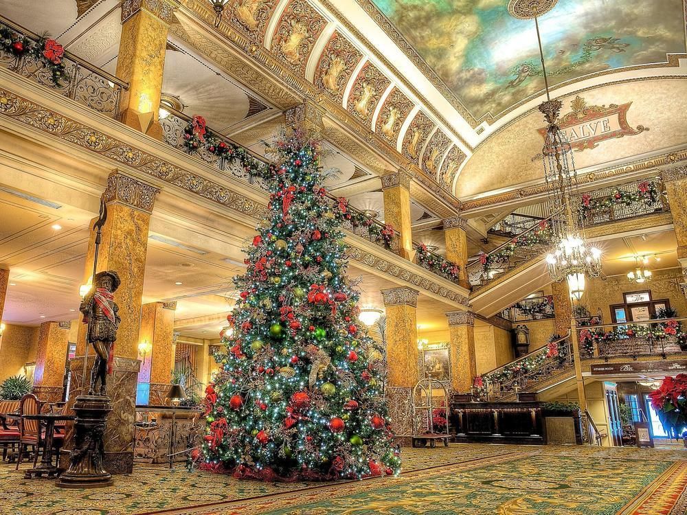 The Pfister Hotel 4*
